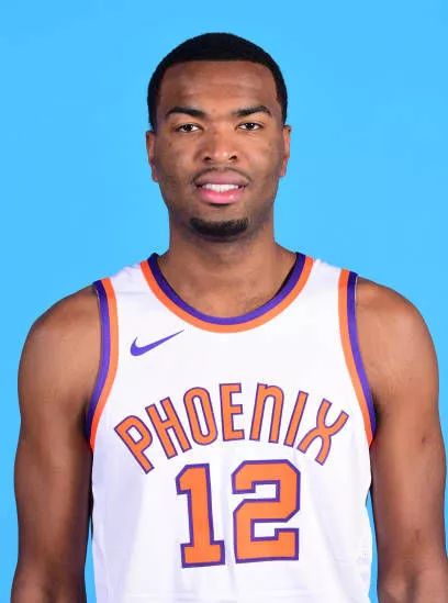 事崭露头角 事崭露头角